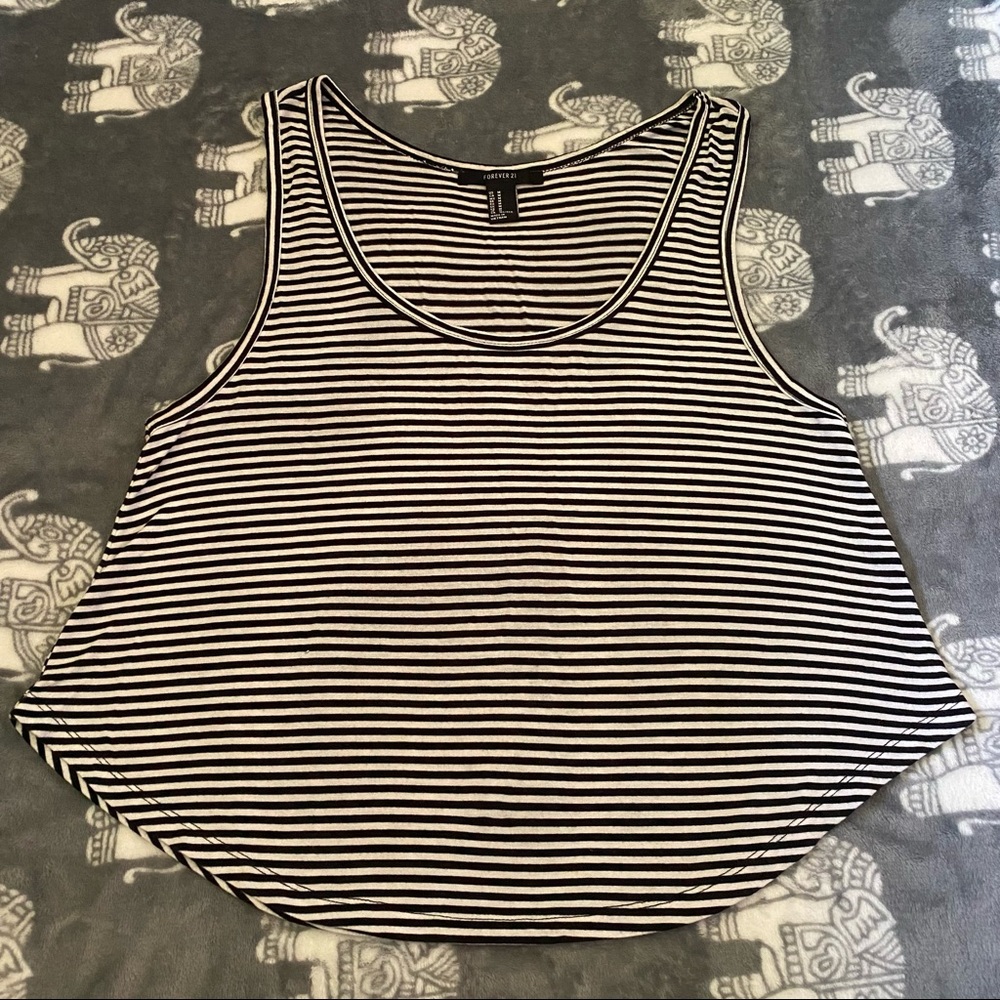 FOREVER 21 Black & White Striped Tank Top